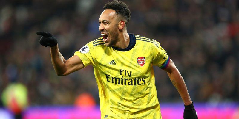 Cầu thủ Pierre-Emerick Aubameyang đam mê bóng đá từ nhỏ