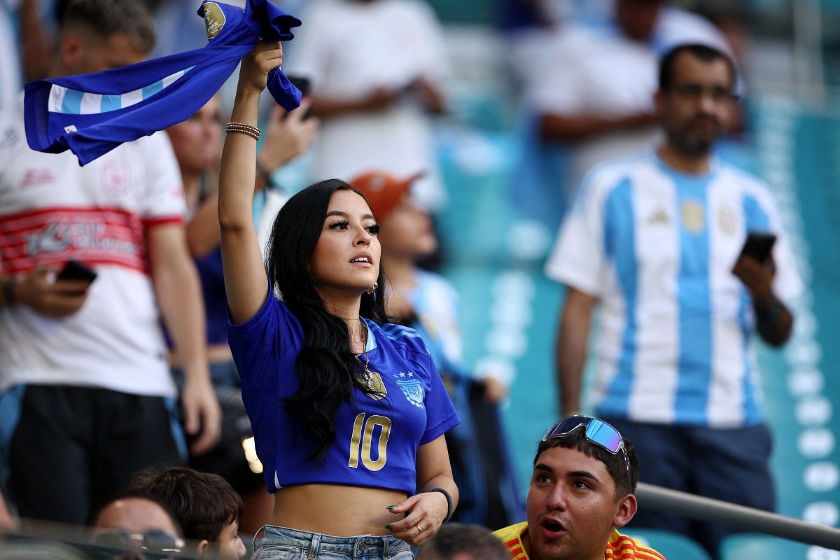 truc tiep argentina 0-0 colombia messi phai roi san hinh anh 23