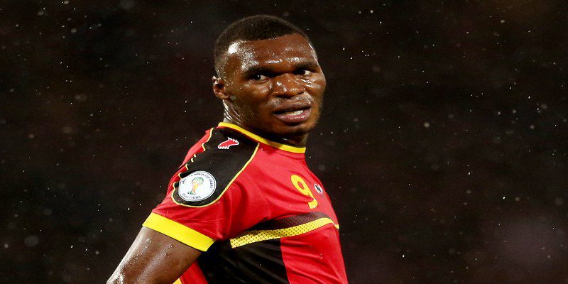 Christian Benteke là cầu thủ bóng đá người Bỉ gốc Congo